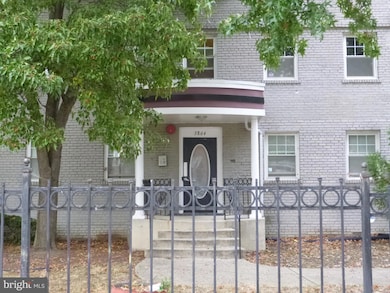 3864 9th St SE unit 202, Washington, DC 20032 - photo 2