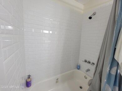 4319 Melissa Ct W, Jacksonville, FL 32210 - photo 4