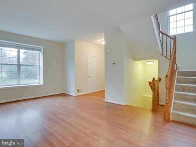 46790 Lawnes Creek Terrace, Sterling, VA 20165 - photo 5