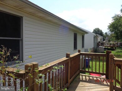 238 Thames Dr, Frederick, MD 21702 - photo 4