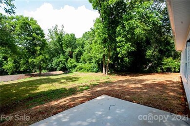 426 W Bell St, Statesville, NC 28677 - photo 7