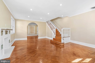 6121 Cobbs Creek Pkwy, Philadelphia, PA 19143 - photo 7