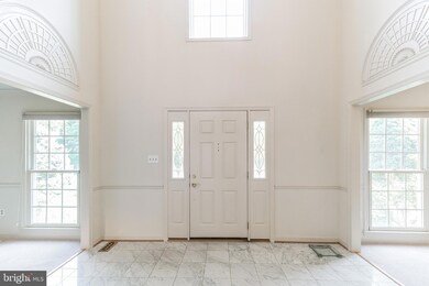 10119 Homar Pond Dr, Fairfax Station, VA 22039 - photo 4