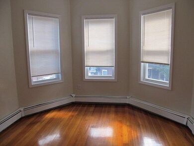 3 Carlisle St unit 3, Cambridge, MA 02139 - photo 4