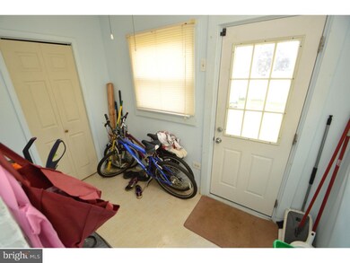 237 E Elm St, Allentown, PA 18109 - photo 7