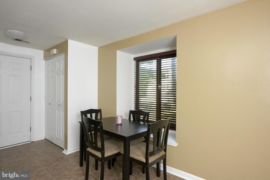 9216 Chadburn Place, Montgomery Village, MD 20886 - photo 7