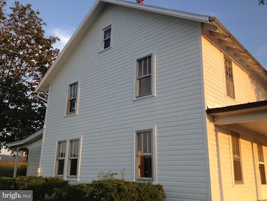 1643 Headquarters Rd, Edinburg, VA 22824 - photo 2