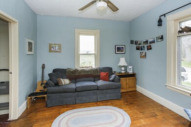 1613 w