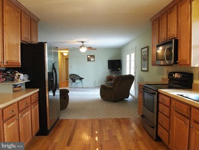 440 Huttle Rd, Middletown, VA 22645 - photo 3