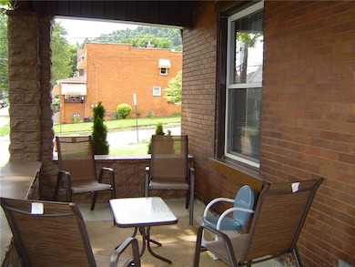 609 Penn Ave, Midland, PA 15059 - photo 2