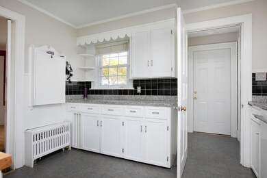 42 Chenery St Portland ME-large-018-14-K