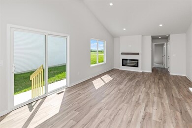 2717 13th St NE, Bondurant, IA 50035 - photo 5