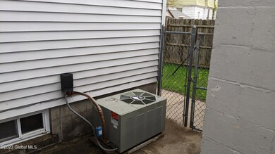 453 3rd St, Schenectady, NY 12306 - photo 4