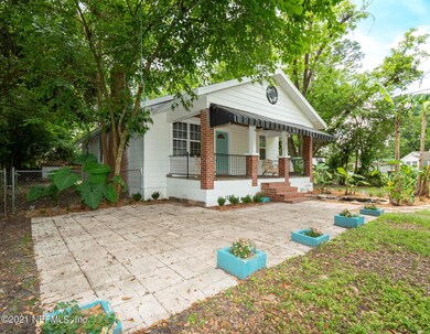 4066 Green St Edit-1