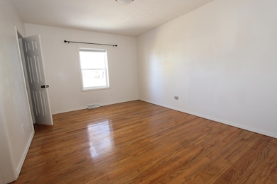 114 E Kanel Ave, Seymour, MO 65746 - photo 3