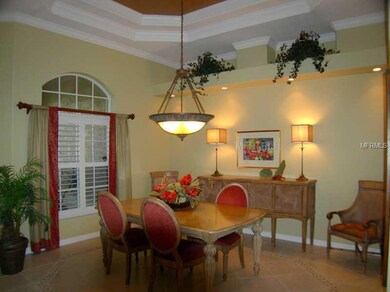 Dining Room - spacious dining room can accommodate a large table.