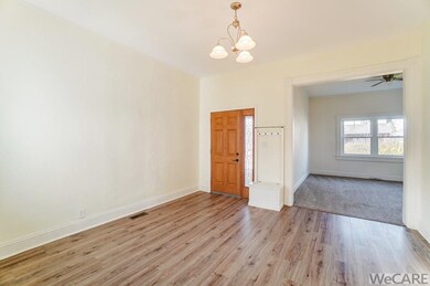 326 N Spruce St, Saint Marys, OH 45885 - photo 4