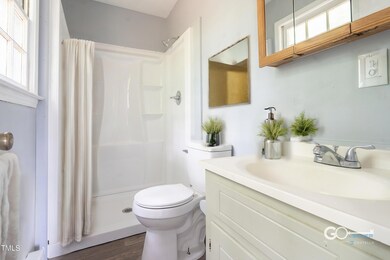 Owner's Bath-VS
