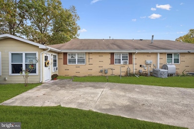 156 Elmtowne Blvd, Hammonton, NJ 08037 - photo 3