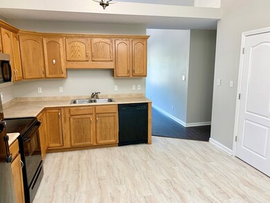 330 Pine Hill Dr, Hopkinsville, KY 42240 - photo 5