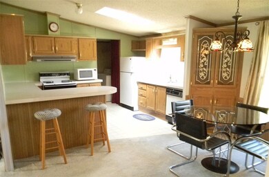 151 S Lincoln St, Homer City, PA 15748 - photo 5