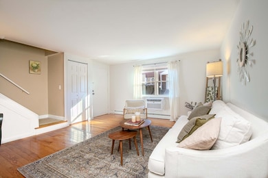 156 Kingston St unit 156, North Andover, MA 01845 - photo 4