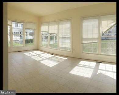 11555 Jamestown Ct, Laurel, MD 20723 - photo 7