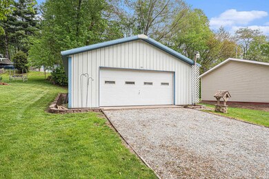 127 Ems B61 Ln, Warsaw, IN 46582 - photo 3