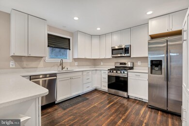 8606 Snowden Loop, Laurel, MD 20708 - photo 5