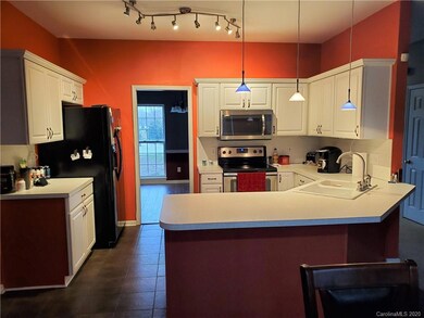 3235 Chatfield Ln SW, Concord, NC 28027 - photo 6