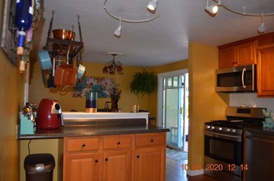 35 Marsh Dr unit A, Taunton, MA 02780 - photo 5