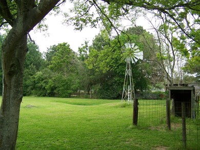 22419 Kickapoo Rd, Waller, TX 77484 - photo 4