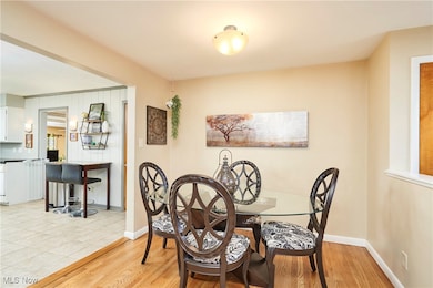 2751 Norma St, Cuyahoga Falls, OH 44223 - photo 4