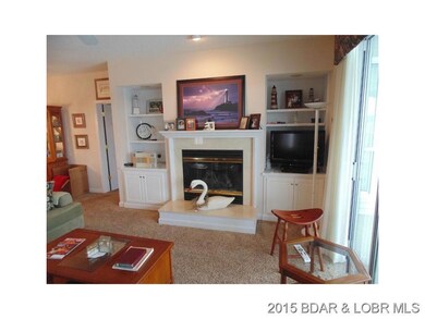 Large Livingroom Area