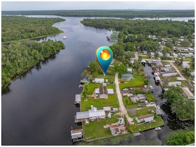 146 Magnolia Trail, Satsuma, FL 32189 - photo 2