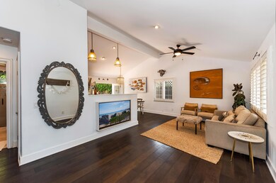 Entry/Living