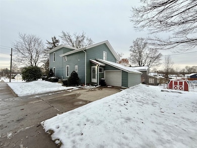 162 E 5th St, Waterford, PA 16441 - photo 3