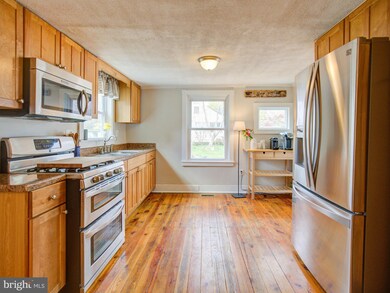 151 S 12th St, Purcellville, VA 20132 - photo 4