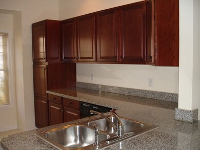 43 Hackett Hill Rd unit 31, Manchester, NH 03102 - photo 2