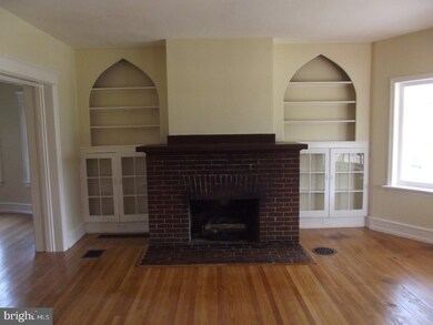 212 W Winona Ave, Norwood, PA 19074 - photo 2