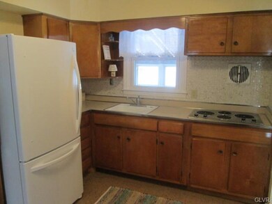 3050 Avon Rd, Bethlehem, PA 18017 - photo 5