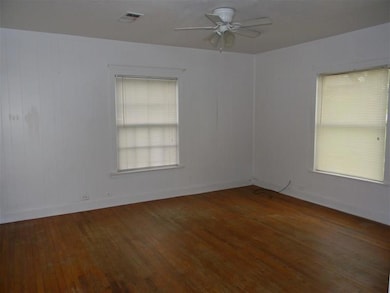 503 E College St, Athens, TX 75751 - photo 2