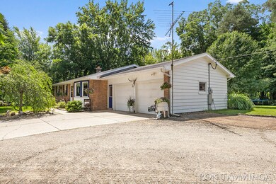 1050 Quincy St SW, Grandville, MI 49418 - photo 3