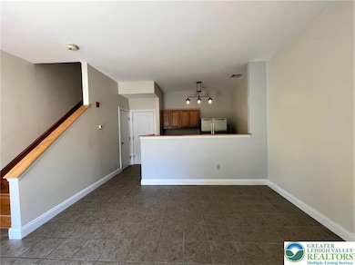 147 S 4th St unit 14, Easton, PA 18042 - photo 4