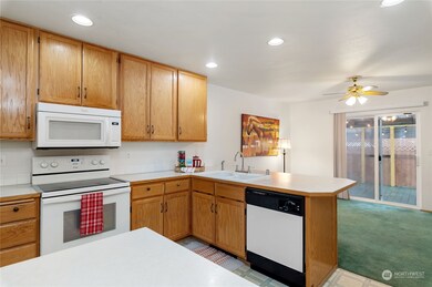 110 Poplar St, Port Orchard, WA 98366 - photo 4