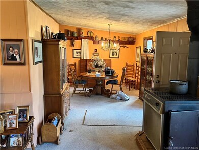 Living room & dining area