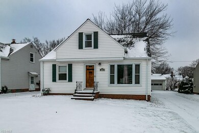 2242 Larchmont Dr, Wickliffe, OH 44092 - photo 2