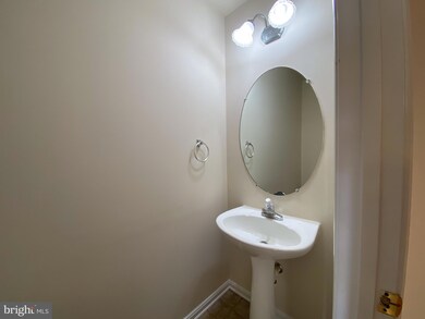 20331 Mill Pond Terrace, Germantown, MD 20876 - photo 7