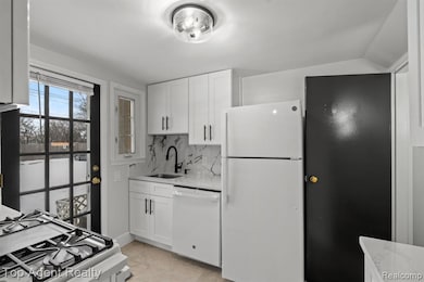 1724 Graefield Rd, Birmingham, MI 48009 - photo 7