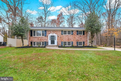 6908 Greenwood Dr, Glenn Dale, MD 20769 - photo 2